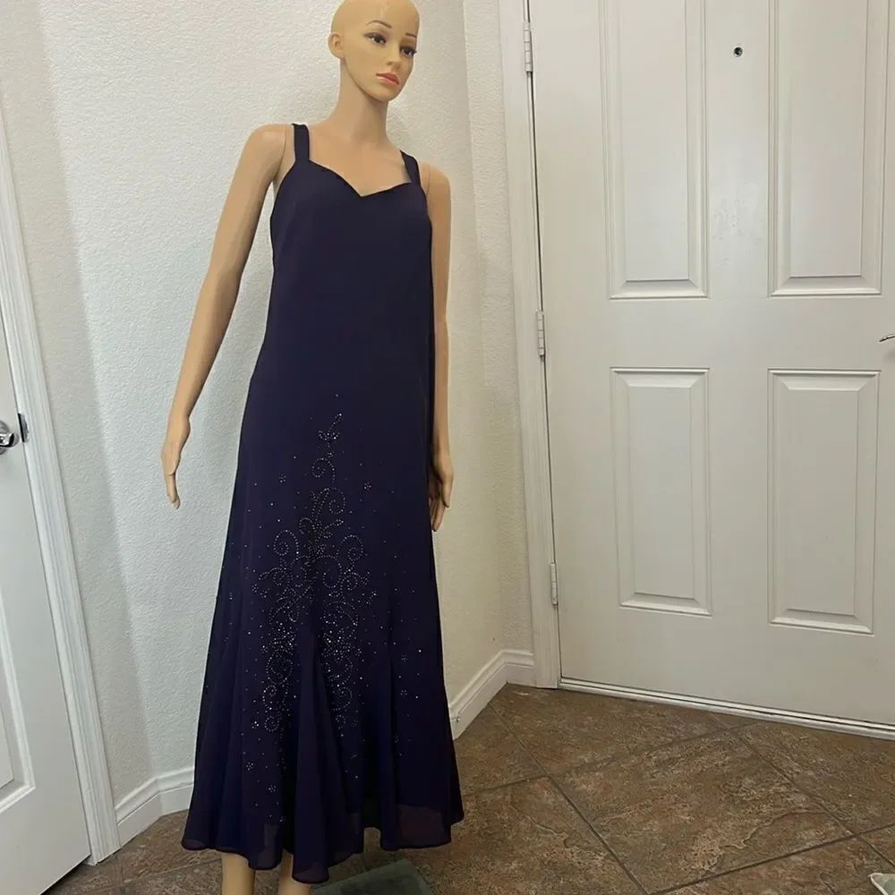 R&M Richards Plum Purple Dress Sleeveless Metallic Floral Beaded Maxi Lined